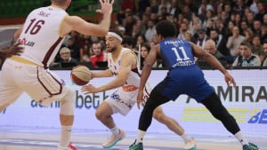 Bosna se kasno probudila, Budućnost nosi pobjedu u Podgoricu
