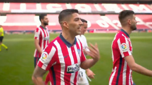 Došlo vrijeme da Suarez nekom daje lekciju o poštenju, "poklopio" je igrača Reala