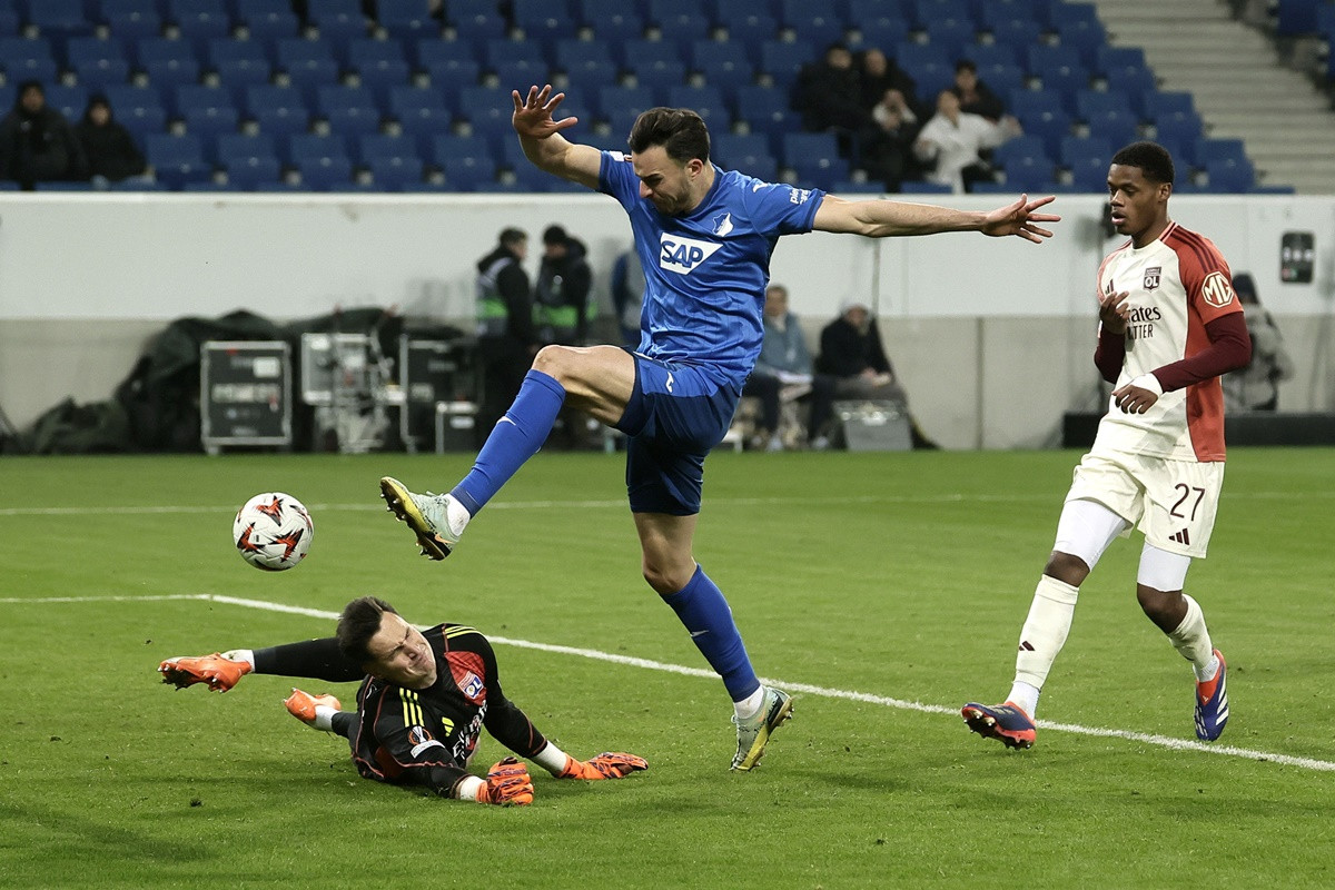 Tabaković nastavio golgeterski post, Vasilj i St. Pauli poraženi od Borussije