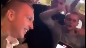 Navijači Sarajeva opkolili Duljevića u kafiću