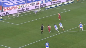 Edin Džeko promašio penal
