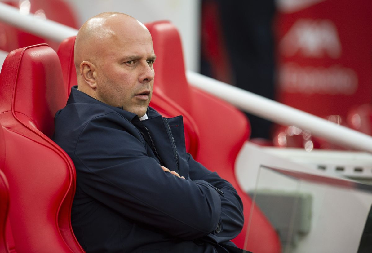 Arne Slot bijesan, a sve zbog Artete: Arsenal šalje ponudu za igrača kojeg Liverpool želi da dovede Arne Slot bijesan, a sve zbog Artete: Arsenal šalje ponudu za igrača kojeg Liverpool želi da dovede
