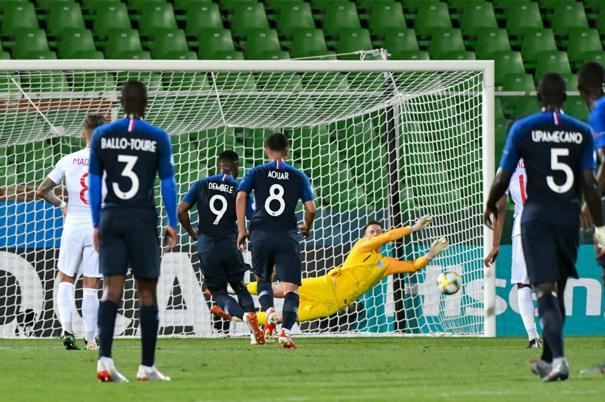 Francuzi promašili dva penala pa autogolom u 95. minuti stigli do pobjede