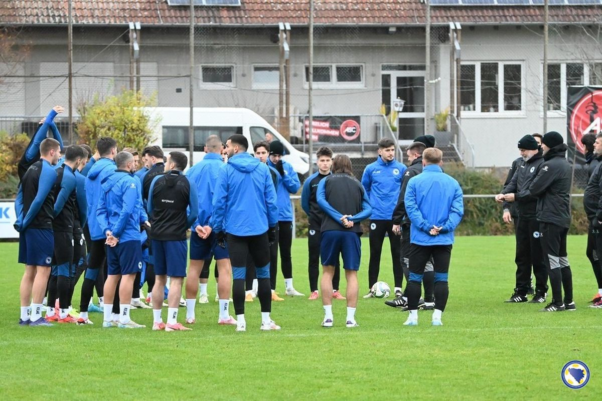 Nakon opuštanja u zabavnom parku vrijeme je za trening: Barbarez fokus stavio na taktiku Nakon opuštanja u zabavnom parku vrijeme je za trening: Barbarez fokus stavio na taktiku