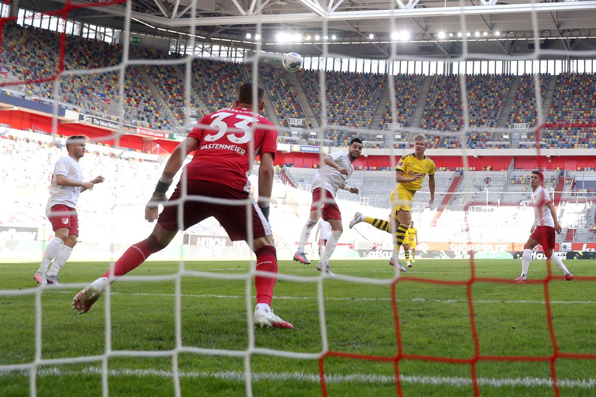 Haaland proziva Bayern: Imam osjećaj da se samo protiv nas koristi ovo pravilo... Haaland proziva Bayern: Imam osjećaj da se samo protiv nas koristi ovo pravilo...