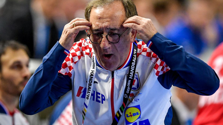 Červar eksplodirao na time-outu: "Kako da se vratimo kući? Koga da pogledam u oči?"