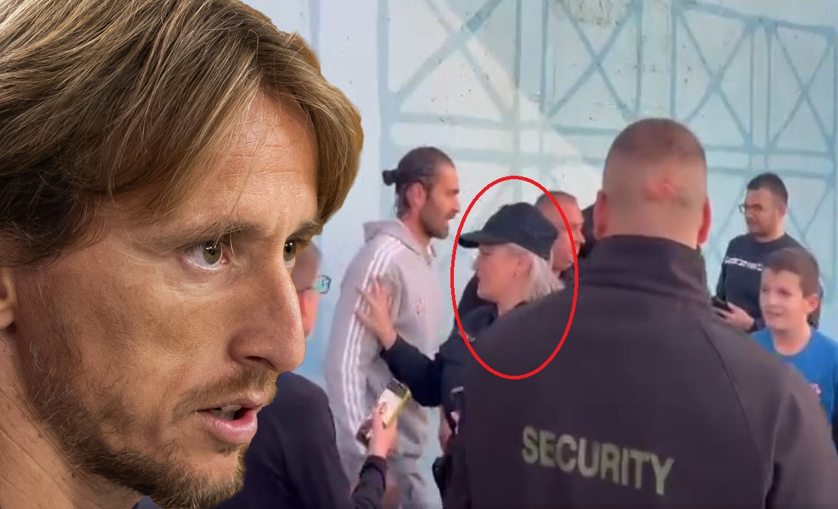 Livaji bi pozavidio i Modrić! Asa Hajduka čuvaju četiri zaštitara, prilazi mu policajka, a onda... Livaji bi pozavidio i Modrić! Asa Hajduka čuvaju četiri zaštitara, prilazi mu policajka, a onda...