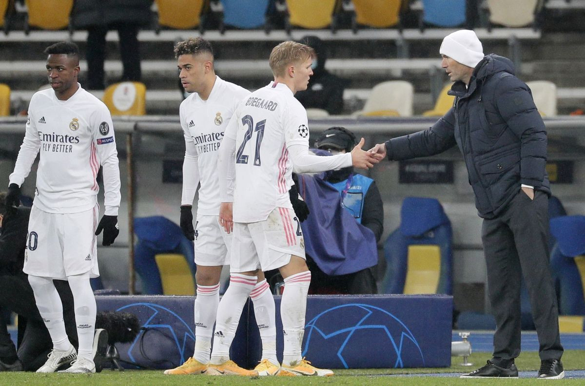 Zidane otkrio pravu istinu o Odegaardu: "Pričali smo par puta i rekao sam mu šta želim" Zidane otkrio pravu istinu o Odegaardu: "Pričali smo par puta i rekao sam mu šta želim"