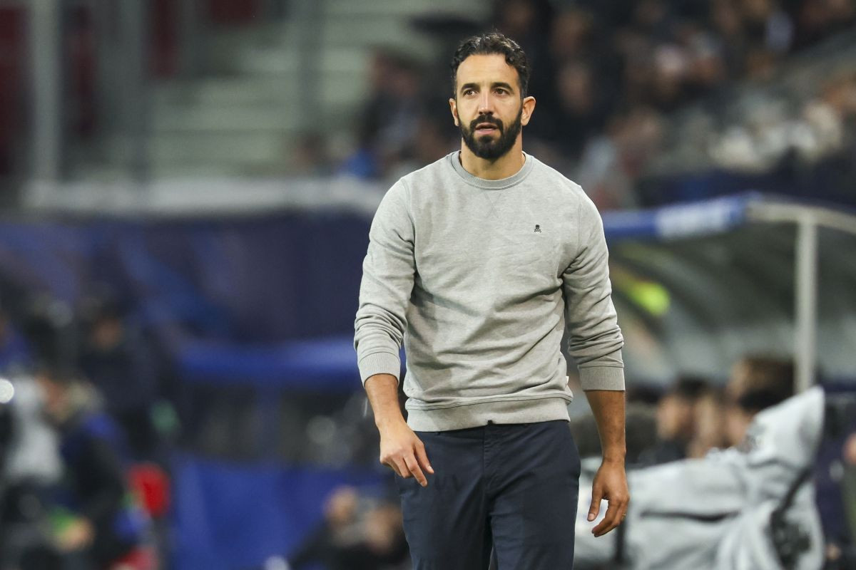 Ruben Amorim stiže, a to znači da će četiri nogometaša odmah dobiti otkaz u Manchester Unitedu Ruben Amorim stiže, a to znači da će četiri nogometaša odmah dobiti otkaz u Manchester Unitedu