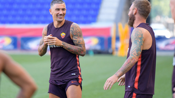 Kolarov o De Rossiju: Imao je sreću da igra za klub koji voli, a ja ne