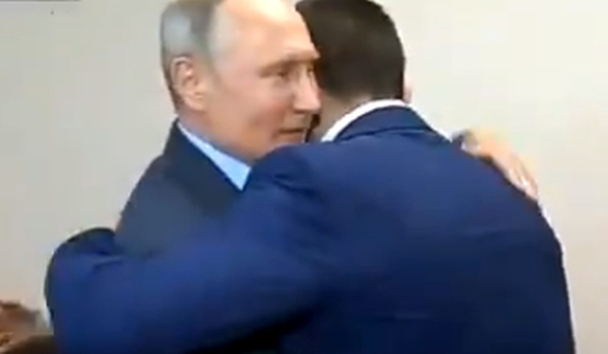 Zagrljaj Putina i Khabiba: Predsjednik Rusije došao u Dagestan zbog šampiona!