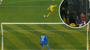 Reusov užasan penal, Terzić je od muke samo okrenuo leđa i sjeo na klupu