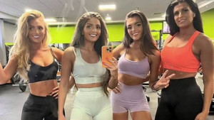 Ko je majka, a ko su kćerke? Fitnes trenerica rodila osmero djece i niko ne bi rekao da je tako 