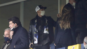 Mesut Ozil na naslovnicama njemačkih medija zbog himne
