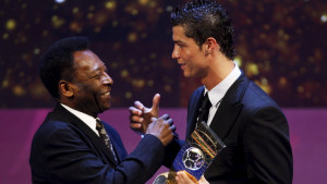Pele se oglasio i poslao poruku Ronaldu nakon što je optužen da je mijenjao podatke na Instagramu