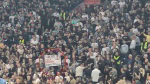 U Arenu unio transparent "Studenti IN, Vučić OUT", nastao haos, pa otkrio šta mu je Partizan uradio!