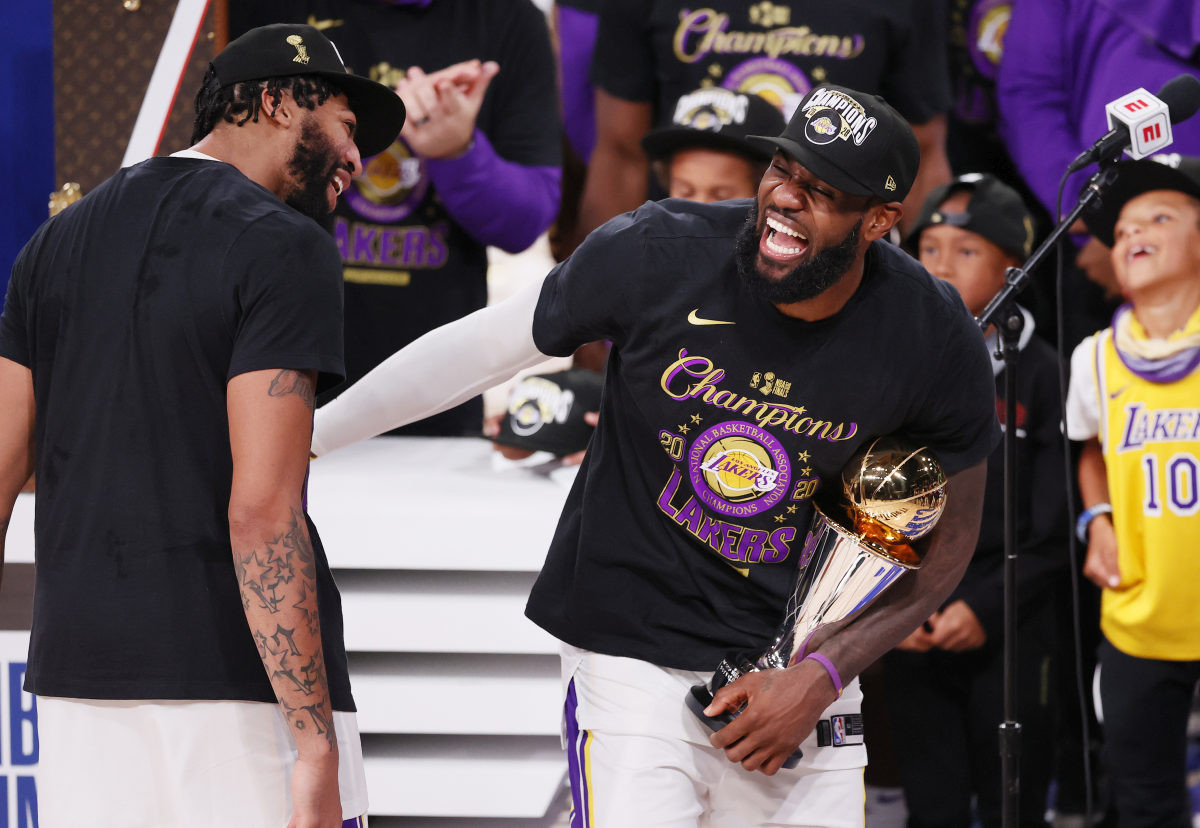 Stvaraju li Lakersi najjači tim svih vremena?
