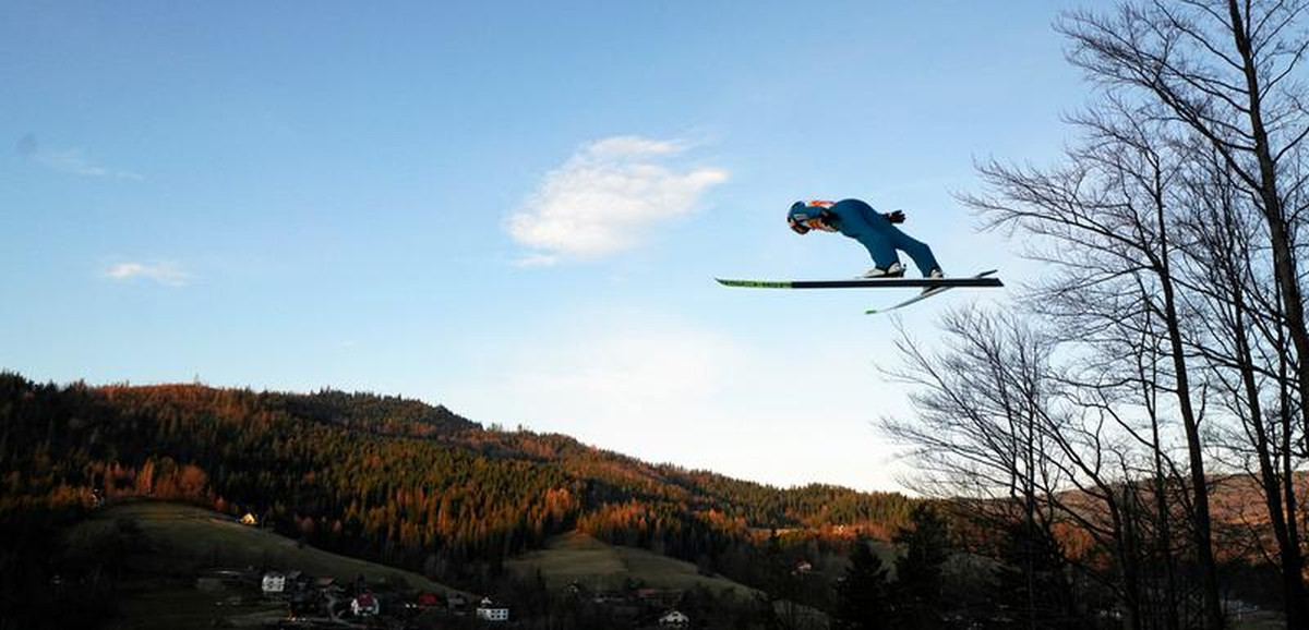 Tande slavio u skijaškim skokovima na otvaranju 41. sezone