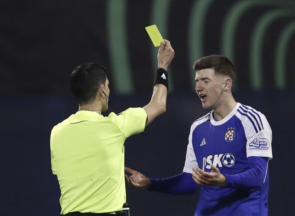 Odrastao u Bugojnu, zbog Hrvatske odbio BiH, a sada su ga iz Atletico Madrida "vratili na zemlju" Odrastao u Bugojnu, zbog Hrvatske odbio BiH, a sada su ga iz Atletico Madrida "vratili na zemlju"