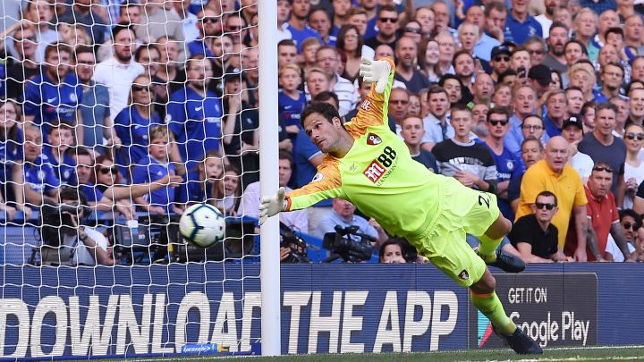 Eddie Howe jasno poručio: Asmir Begović mora da se izbori za mjesto prvog golmana!