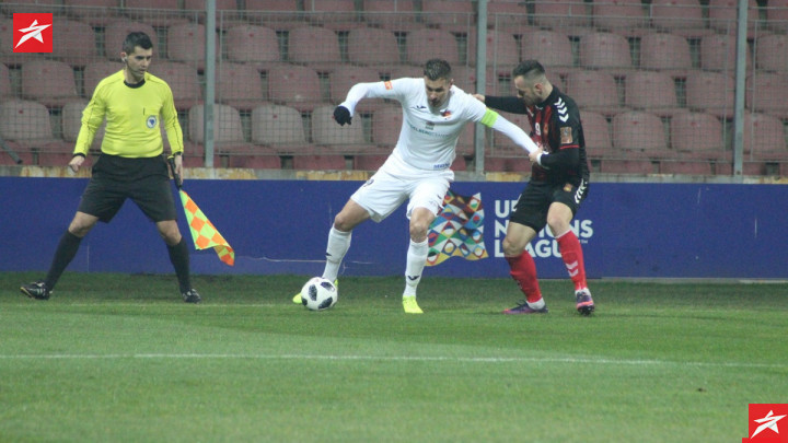 Isaković ostaje u Premijer ligi?
