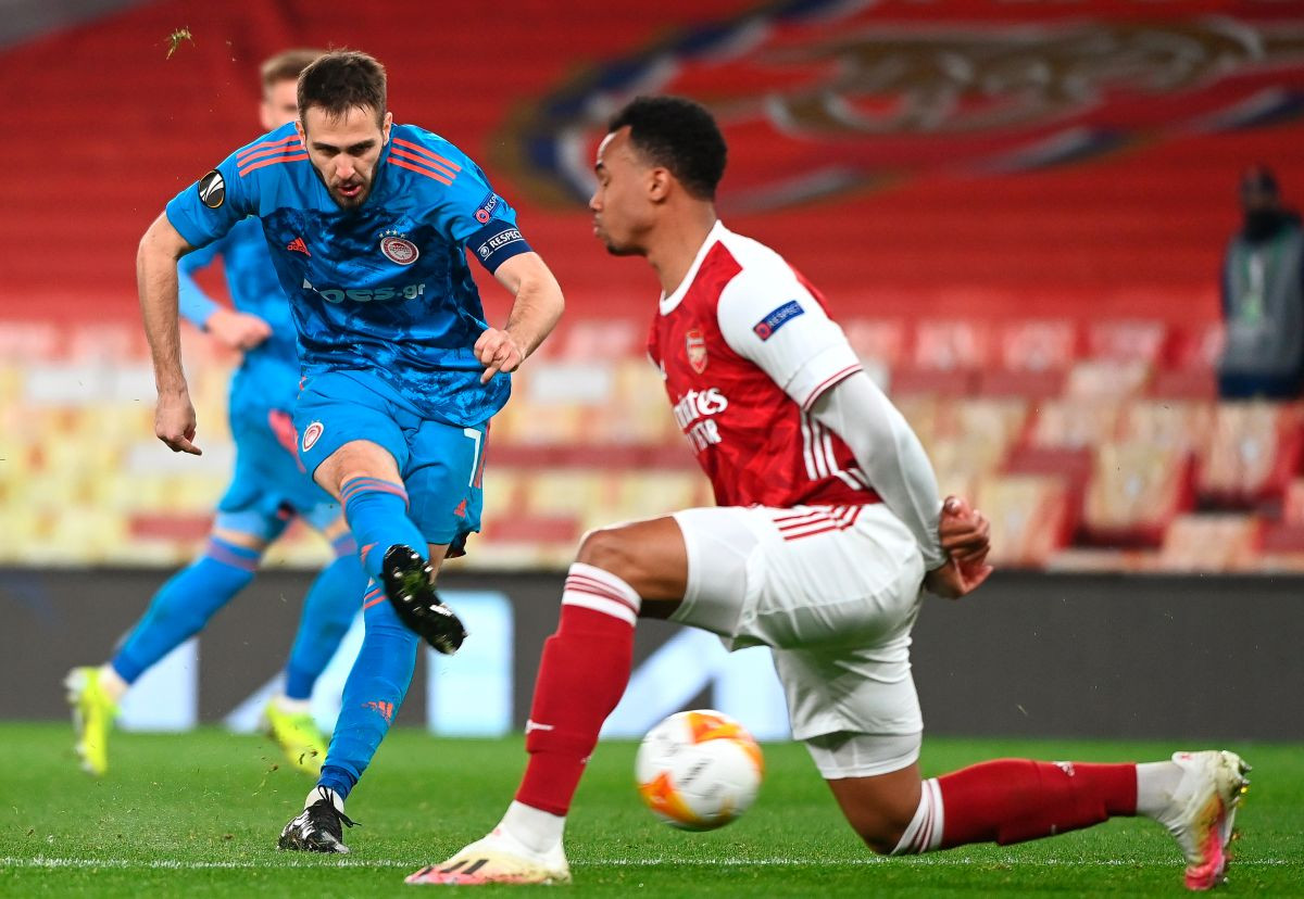 Olympiacos pobijedio Arsenal u Londonu, ali dalje idu Topnici Olympiacos pobijedio Arsenal u Londonu, ali dalje idu Topnici