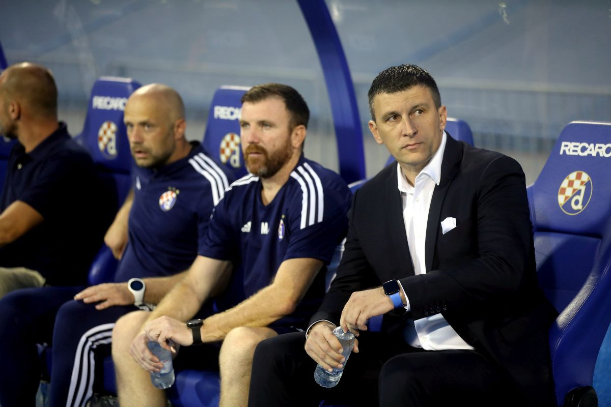 Jakiroviću stvari nisu išle po planu, ali Petković asistencijom u stilu Modrića donio izjednačenje Jakiroviću stvari nisu išle po planu, ali Petković asistencijom u stilu Modrića donio izjednačenje