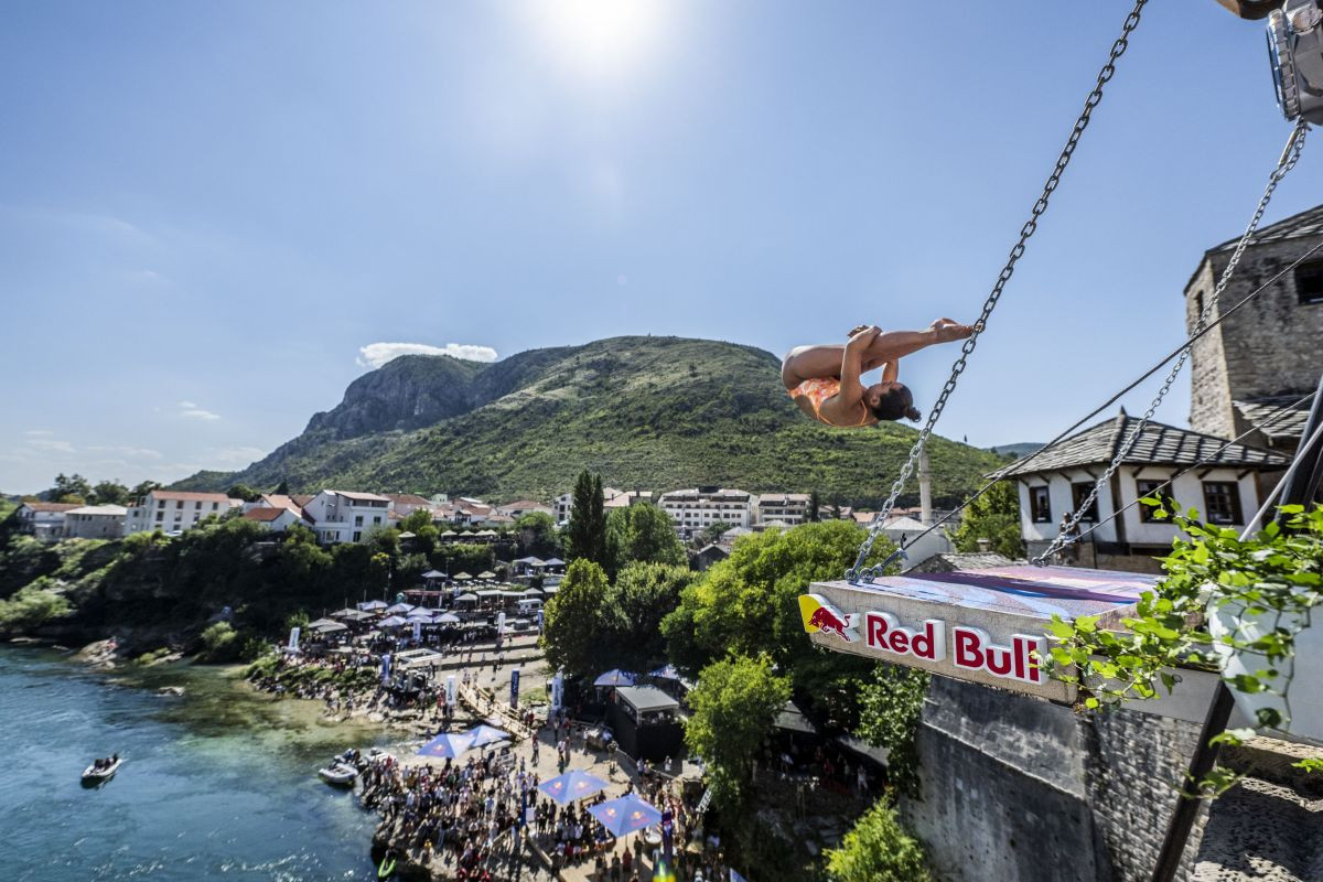 Drugi dan Red Bull Cliff Divinga u Mostaru, Carlson i Preda zadržali vodstvo