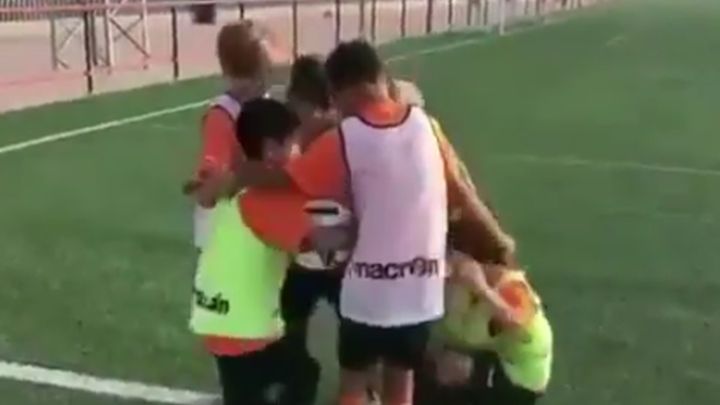 Pioniri Valencije ismijavali Neymara i Barcelonu Pioniri Valencije ismijavali Neymara i Barcelonu