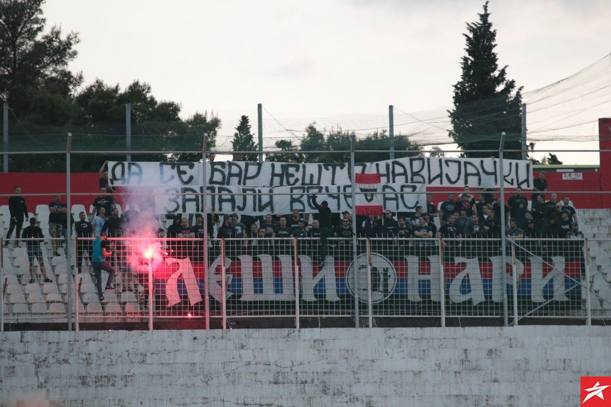 Lešinari zbog parole u Mostaru u centru pažnje, iznad stadiona pod Bijelim brijegom kružio dron