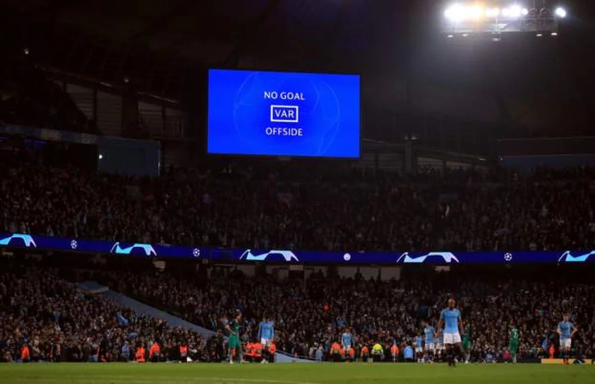 Navijač Manchester Cityja sa stadiona izašao odmah nakon petog gola, a ispred je saznao loše vijesti