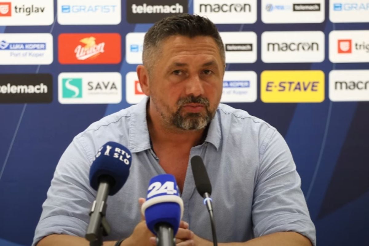 Admir Adžem najavio dolazak novog napadača: "Stiže u ponedjeljak, jedva ga čekamo" Admir Adžem najavio dolazak novog napadača: "Stiže u ponedjeljak, jedva ga čekamo"