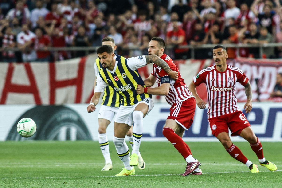 Bomba iz Beograda: Rade Krunić dolazi u Crvenu zvezdu? Bomba iz Beograda: Rade Krunić dolazi u Crvenu zvezdu?