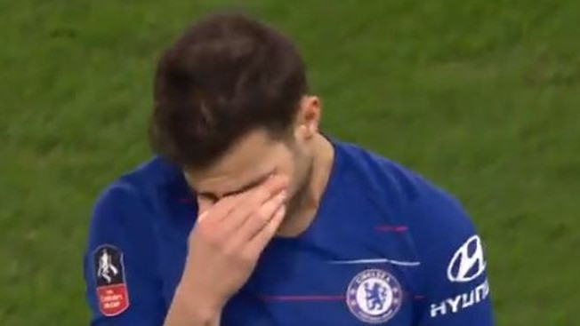 Cesc Fabregas se u suzama oprostio od Stamford Bridgea