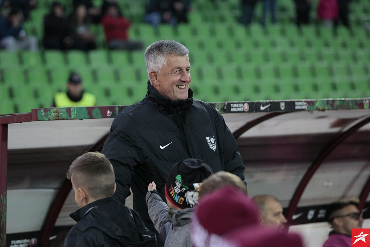 Musemić: Sarajevo bi me, po nekoj logici, trebalo pozvati da proslavimo titulu Musemić: Sarajevo bi me, po nekoj logici, trebalo pozvati da proslavimo titulu