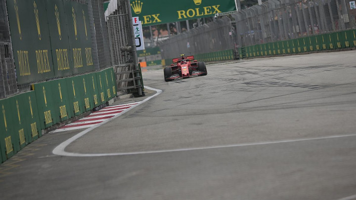 Leclercu novi pole position, Hamilton razdvojio Ferrarije