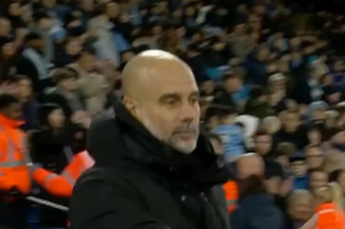 Sudija svirao kraj na Etihadu, a ono što je Guardiola uradio Musliću pokazuje kakav je čovjek Sudija svirao kraj na Etihadu, a ono što je Guardiola uradio Musliću pokazuje kakav je čovjek