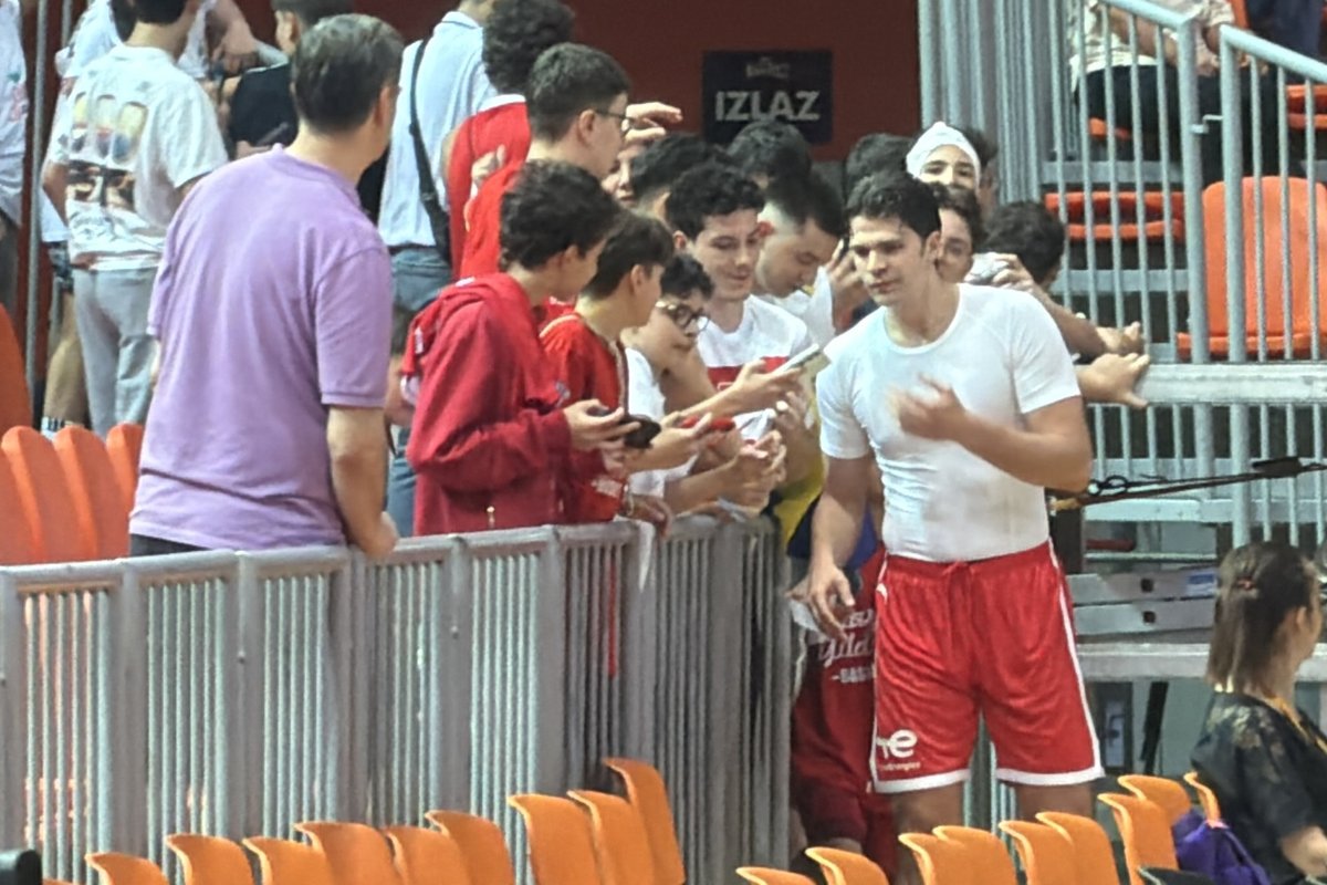 Tarik Biberović imao je doček u Zenici kakav vjerovatno nije ni sam očekivao