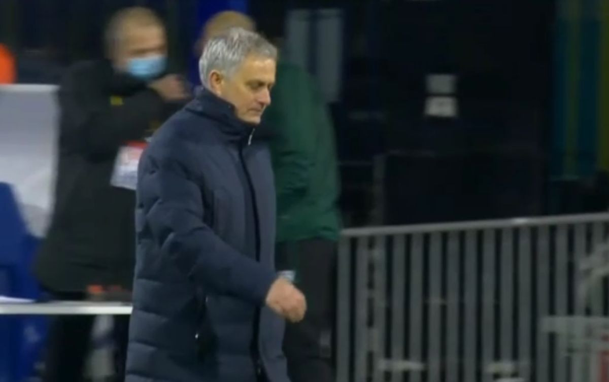 Kako je Mourinho podnio maksimirsku sramotu? Od gospodina do "pokisnute" face! Kako je Mourinho podnio maksimirsku sramotu? Od gospodina do "pokisnute" face!