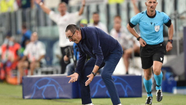 Sarri napravio šou na press konferenciji: "Takvo pitanje za mene je uvreda"