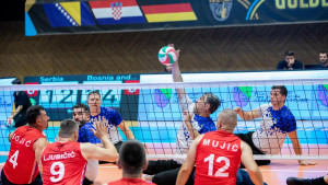 Dvije pobjede zlatnih odbojkaša i 'doček' himne Srbije za primjer