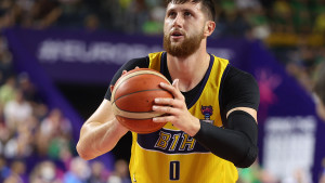 Niko kao Jusuf Nurkić