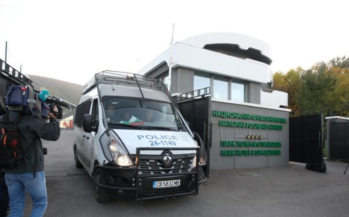 Policija upala u prostorije Bugarskog nogometnog saveza!