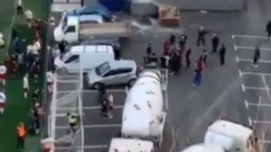 Nogometna sramota iz komšiluka: Prekinuli meč, pa se tukli oko mješalice
