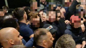 Vođa Delija postrojio fudbalere Crvene zvezde, ovima pao mrak na oči: "Neka vam bude u glavi da..."