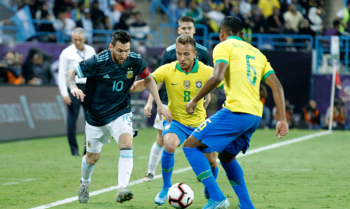Hoće li Messi u ponedjeljak zaigrati na izraelskom tlu: "Ako želi da igram - igrat ću" Hoće li Messi u ponedjeljak zaigrati na izraelskom tlu: "Ako želi da igram - igrat ću"