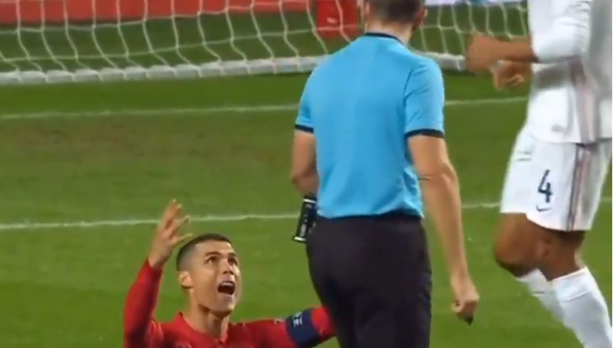 Hladnokrvni Nijemac samo pogledam ispratio Ronaldov "let"