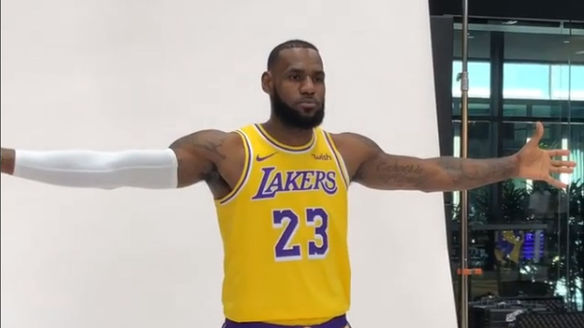 LeBron se po prvi put pojavio u dresu Lakersa