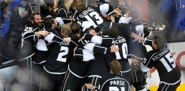 LA Kingsi osvojili Stanley Cup LA Kingsi osvojili Stanley Cup