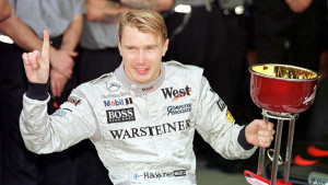 Hakkinen: Magnussen agresivnom vožnjom najviše sebi šteti
